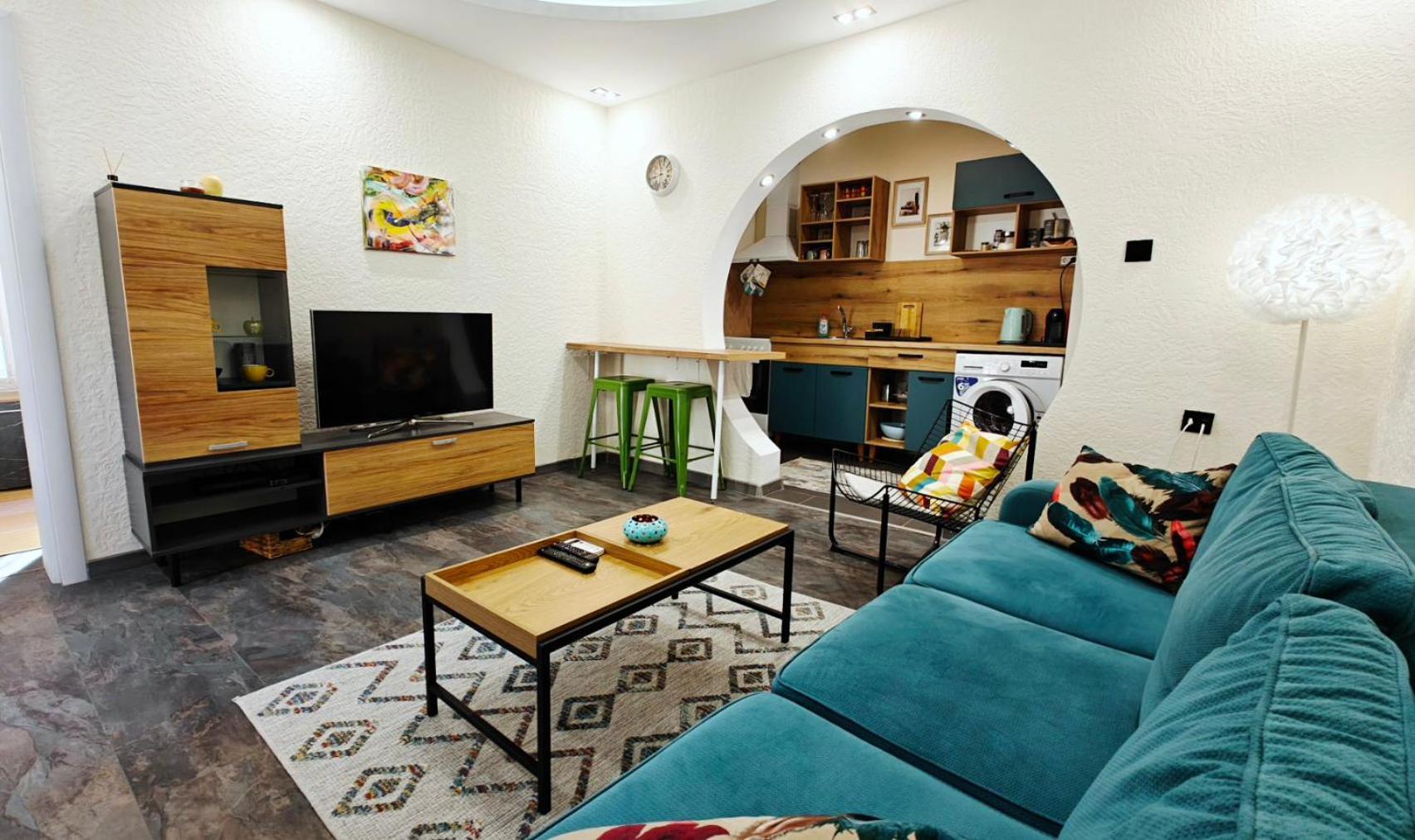 Modern 1Br Apartment With Private Garden Top Center Plovdiv Exterior foto